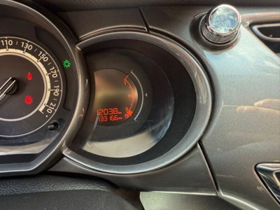 Citroen C3 1.4 HDi 70 Exclusive (9)