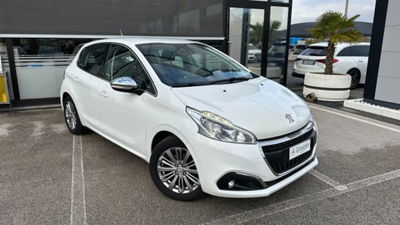 Peugeot 208 82 5 porte Allure usata