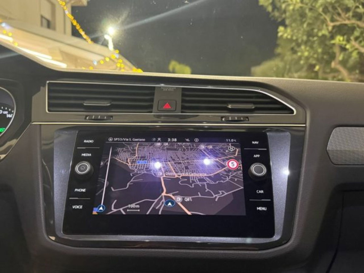 Volkswagen Tiguan 2.0 tdi Life 150cv dsg (13)