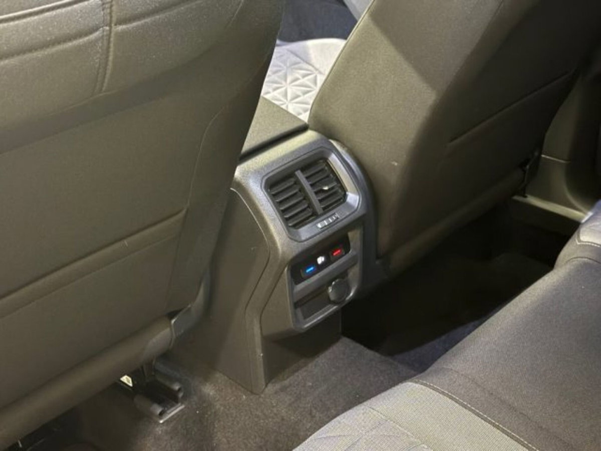 Volkswagen Tiguan 2.0 tdi Life 150cv dsg (18)