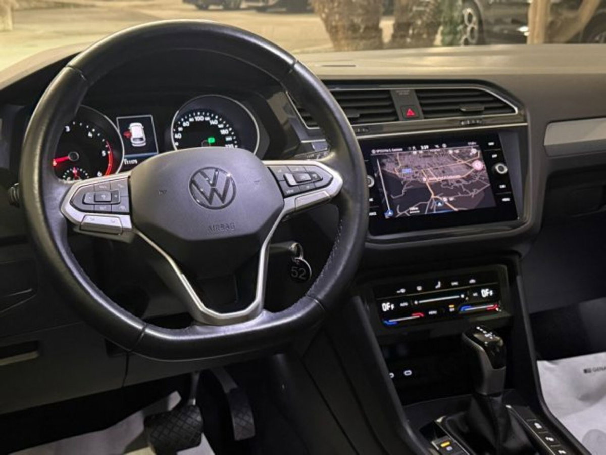 Volkswagen Tiguan 2.0 tdi Life 150cv dsg (19)