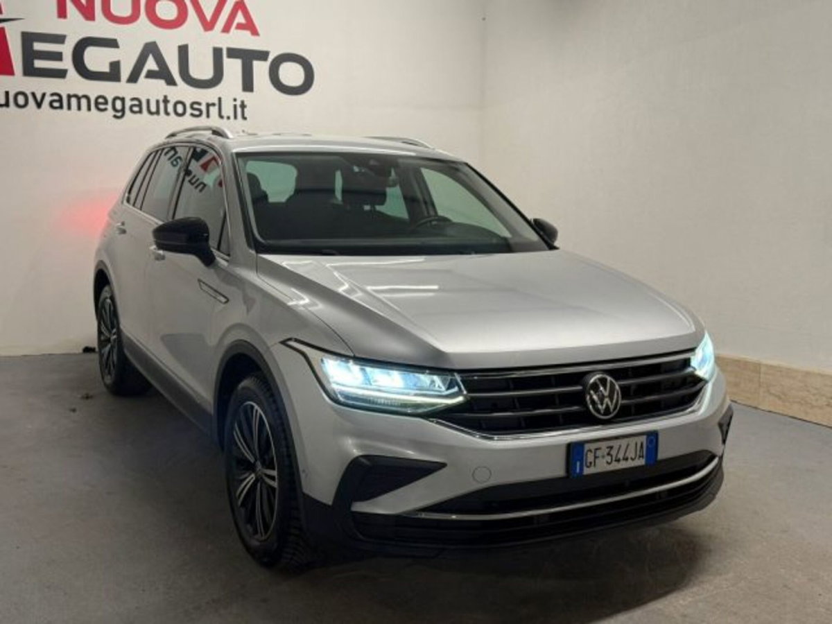 Volkswagen Tiguan 2.0 tdi Life 150cv dsg (2)