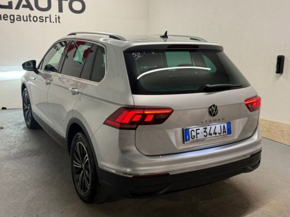 Volkswagen Tiguan 2.0 tdi Life 150cv dsg (5)