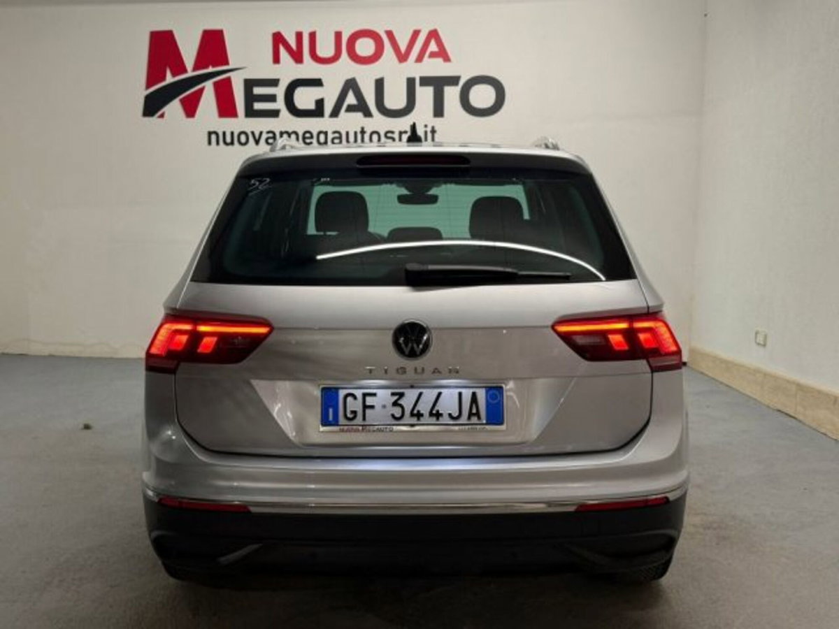 Volkswagen Tiguan 2.0 tdi Life 150cv dsg (6)