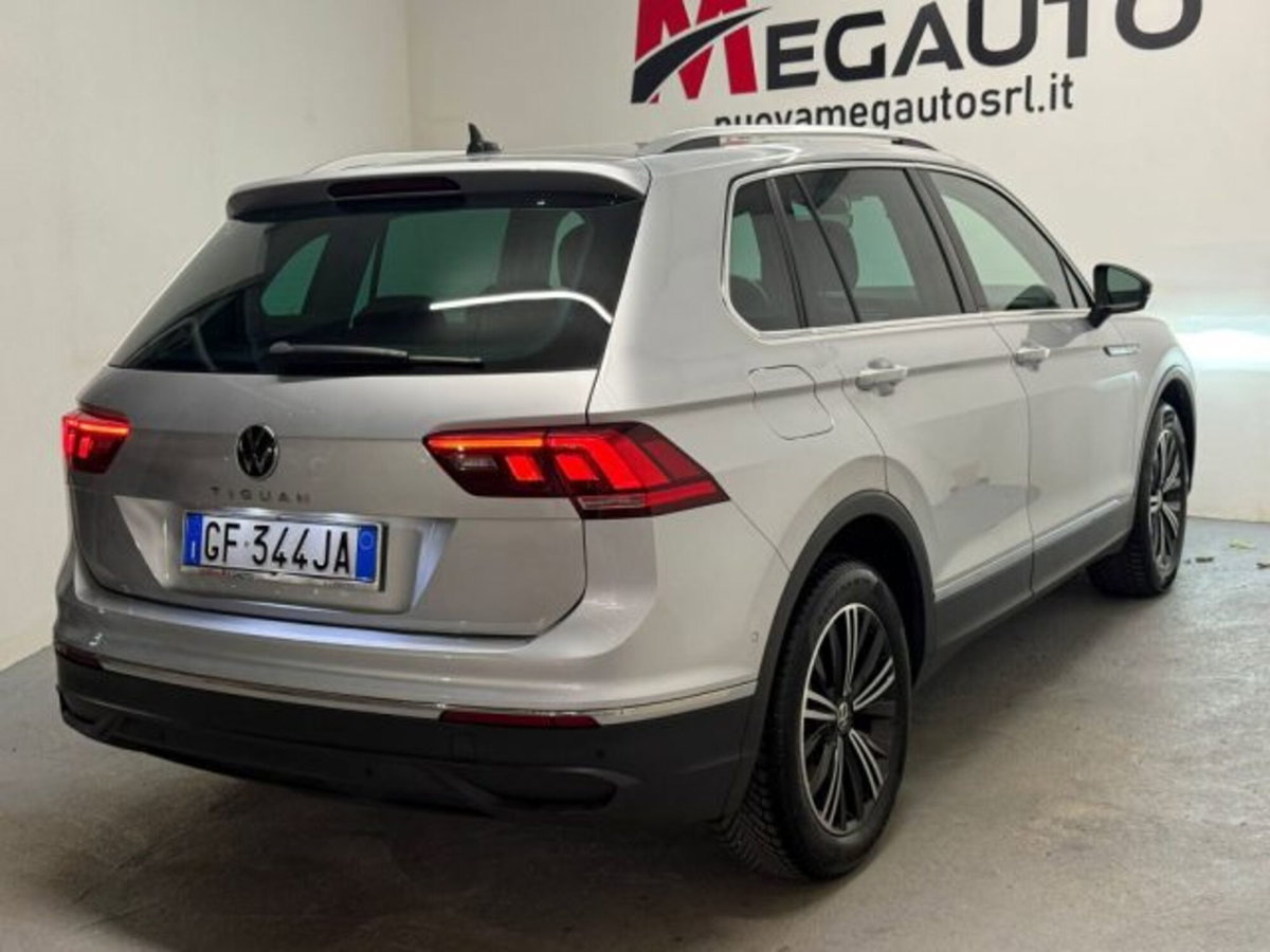 Volkswagen Tiguan 2.0 tdi Life 150cv dsg (7)