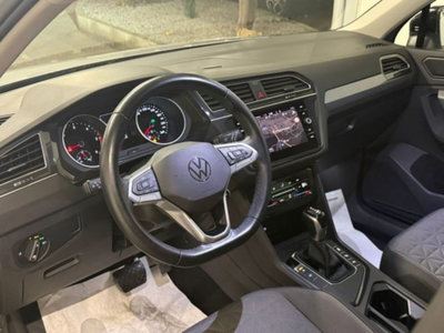 Volkswagen Tiguan 2.0 tdi Life 150cv dsg (9)