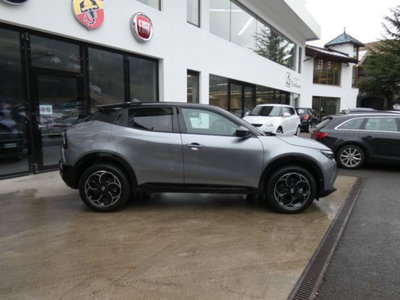 Alfa Romeo Junior 1.2 ibrida Speciale 145cv edct6 (8)