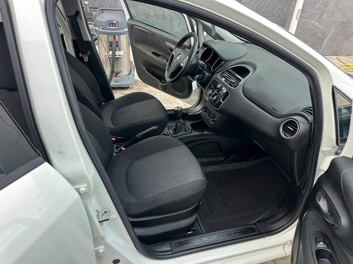 Fiat Punto 1.3 MJT II S&S 85 CV 5 porte ECO Lounge (11)