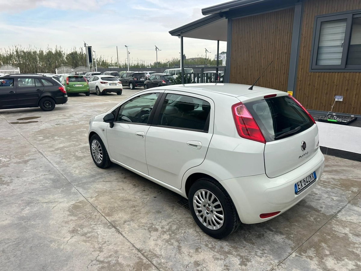Fiat Punto 1.3 MJT II S&S 85 CV 5 porte ECO Lounge (6)