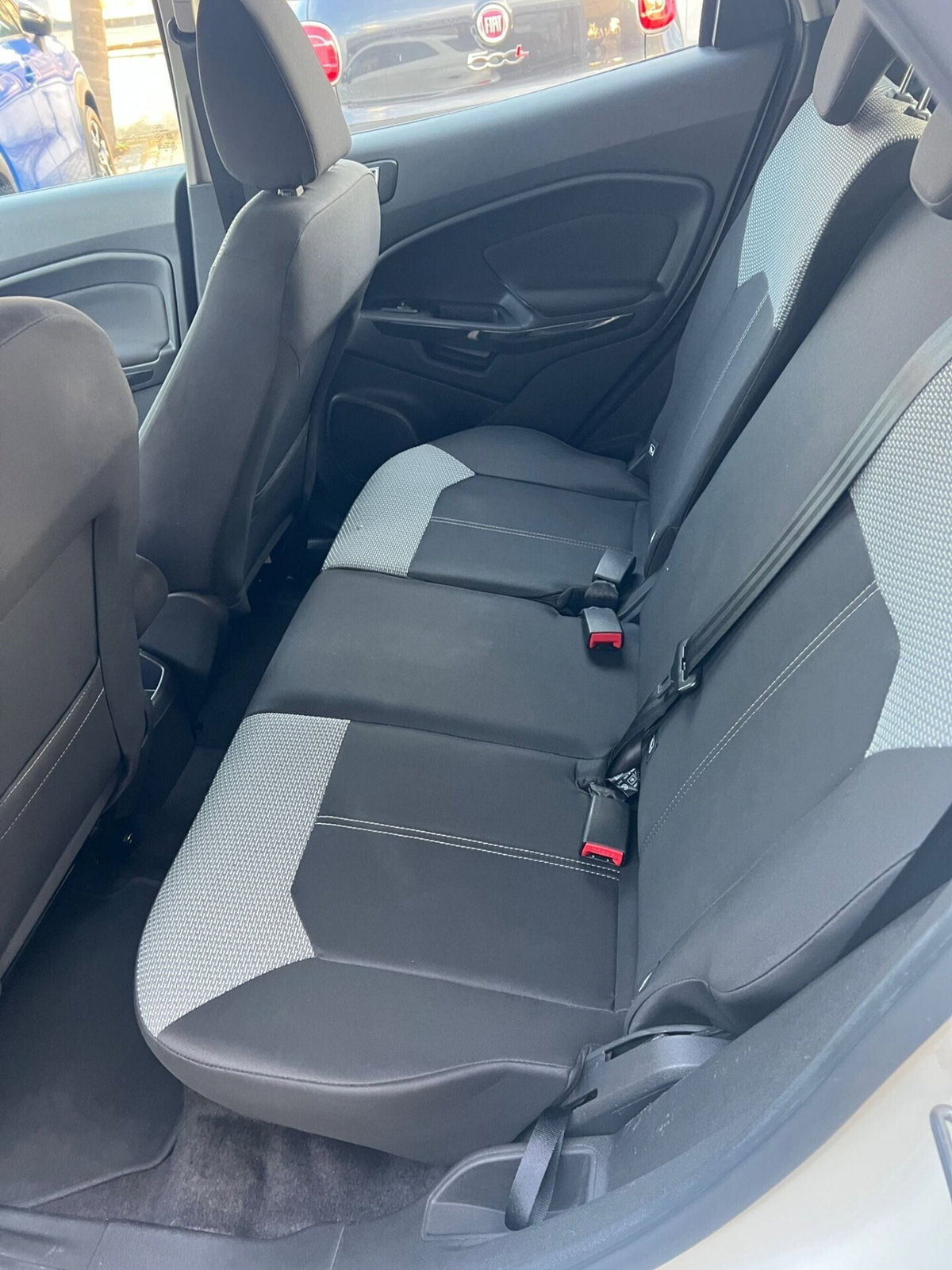 Ford EcoSport 1.5 TDCi 95 CV Titanium S (11)
