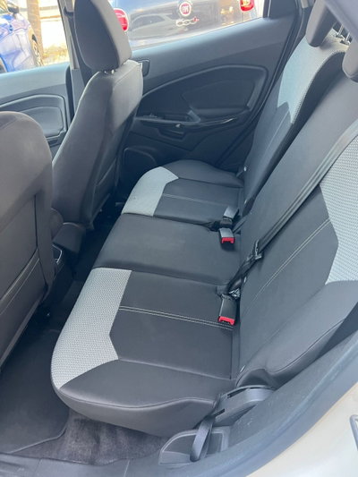Ford EcoSport 1.5 TDCi 95 CV Titanium S (11)