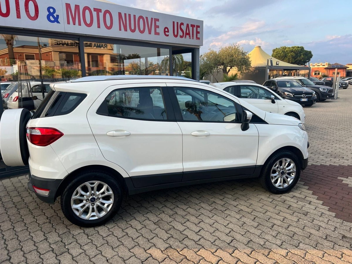 Ford EcoSport 1.5 TDCi 95 CV Titanium S (6)