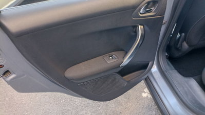 Peugeot 2008 120 S&S Allure (11)