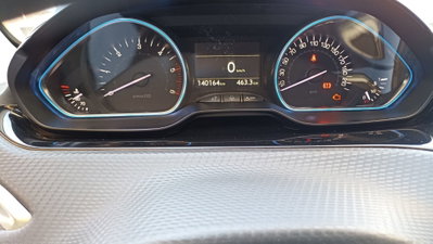 Peugeot 2008 120 S&S Allure (17)