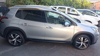 Peugeot 2008 120 S&S Allure (6)