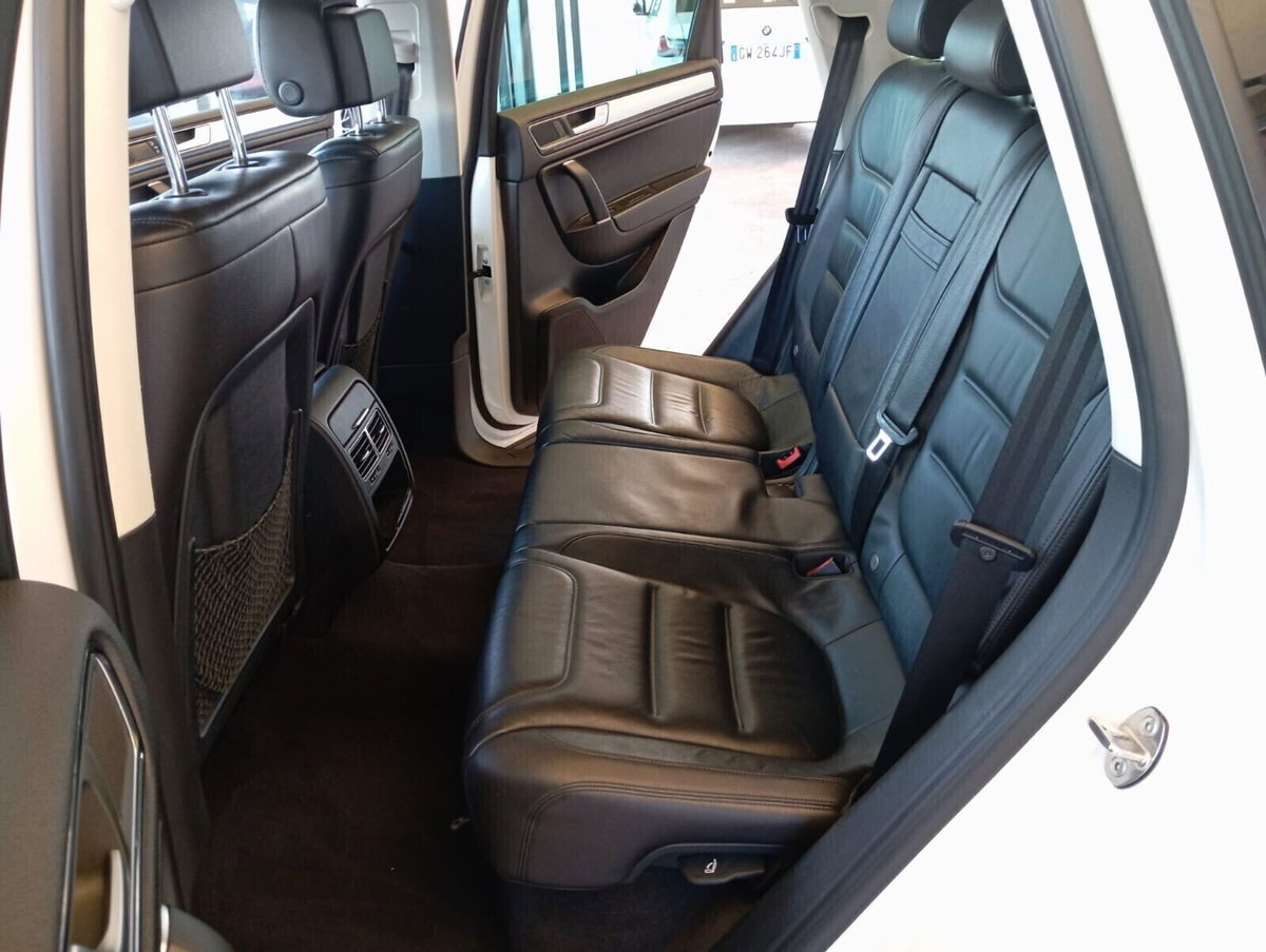 Volkswagen Touareg 3.0 TDI 262 CV tiptronic BlueMotion Technology (15)