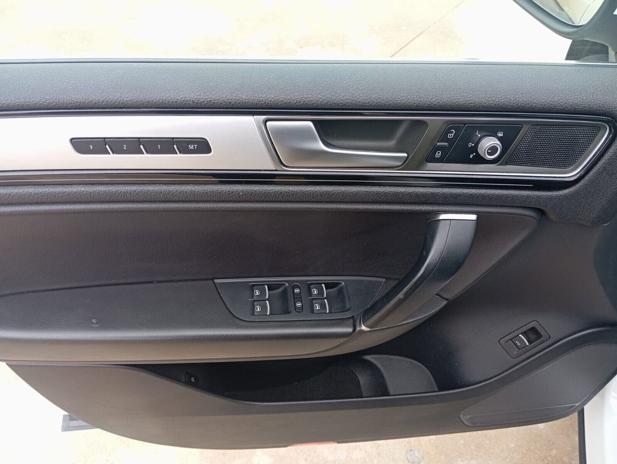 Volkswagen Touareg 3.0 TDI 262 CV tiptronic BlueMotion Technology (17)