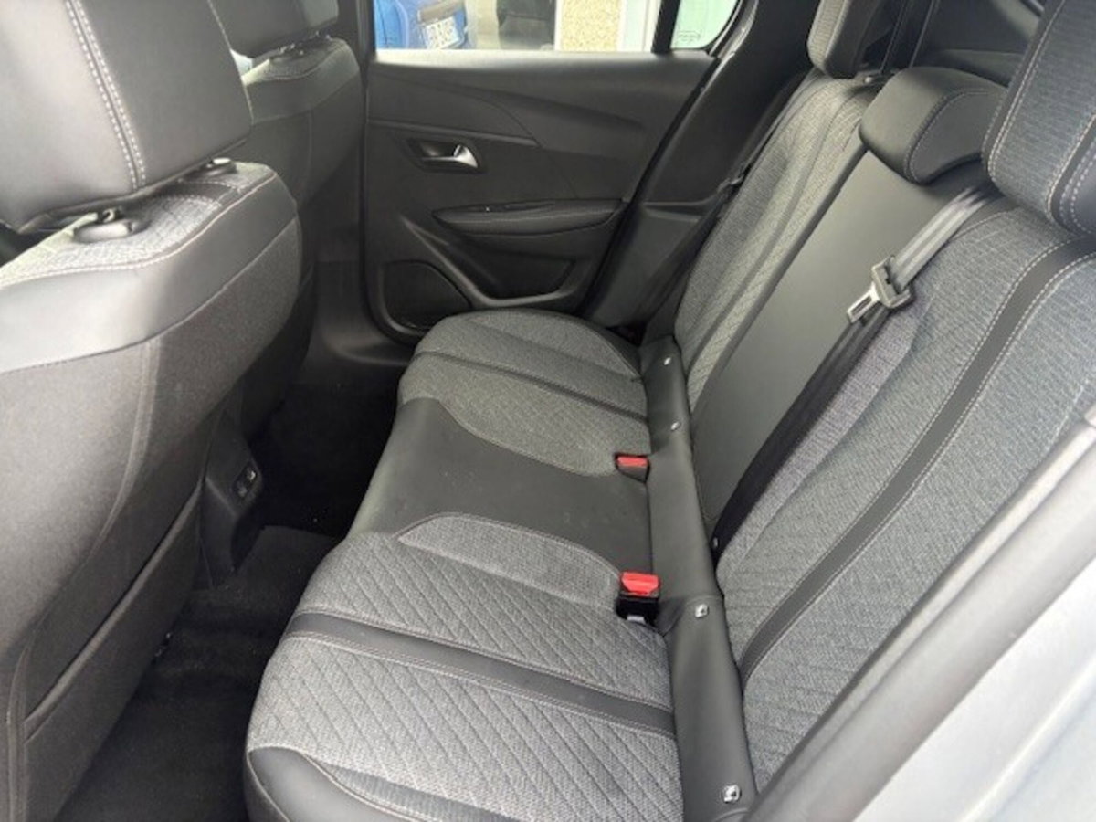 Peugeot 208 PureTech 100 Stop&Start 5 porte Allure (8)