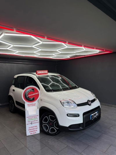 Fiat Panda 1.0 FireFly S&S Hybrid City Cross usata