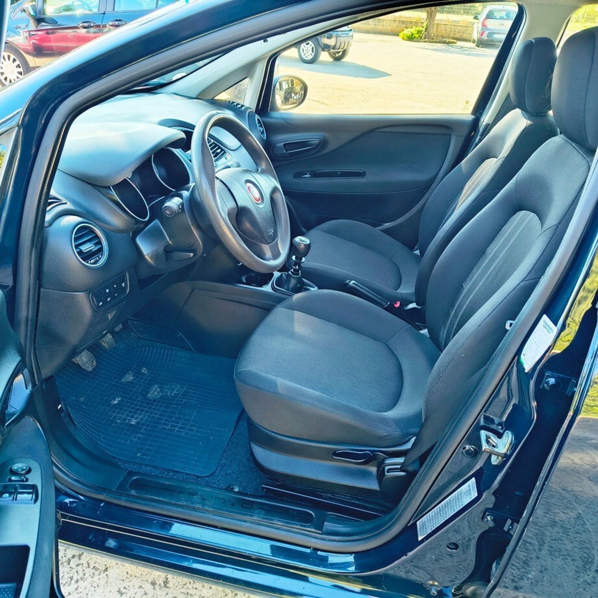 Fiat Punto 1.2 8V 5 porte Street (5)