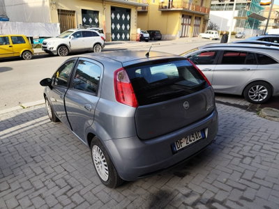 Fiat Grande Punto 1.3 MJT 75 CV 5 porte Dynamic (5)