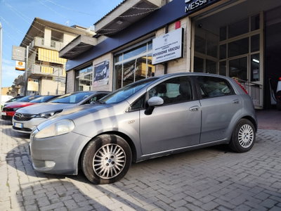 Fiat Grande Punto 1.3 MJT 75 CV 5 porte Dynamic (8)