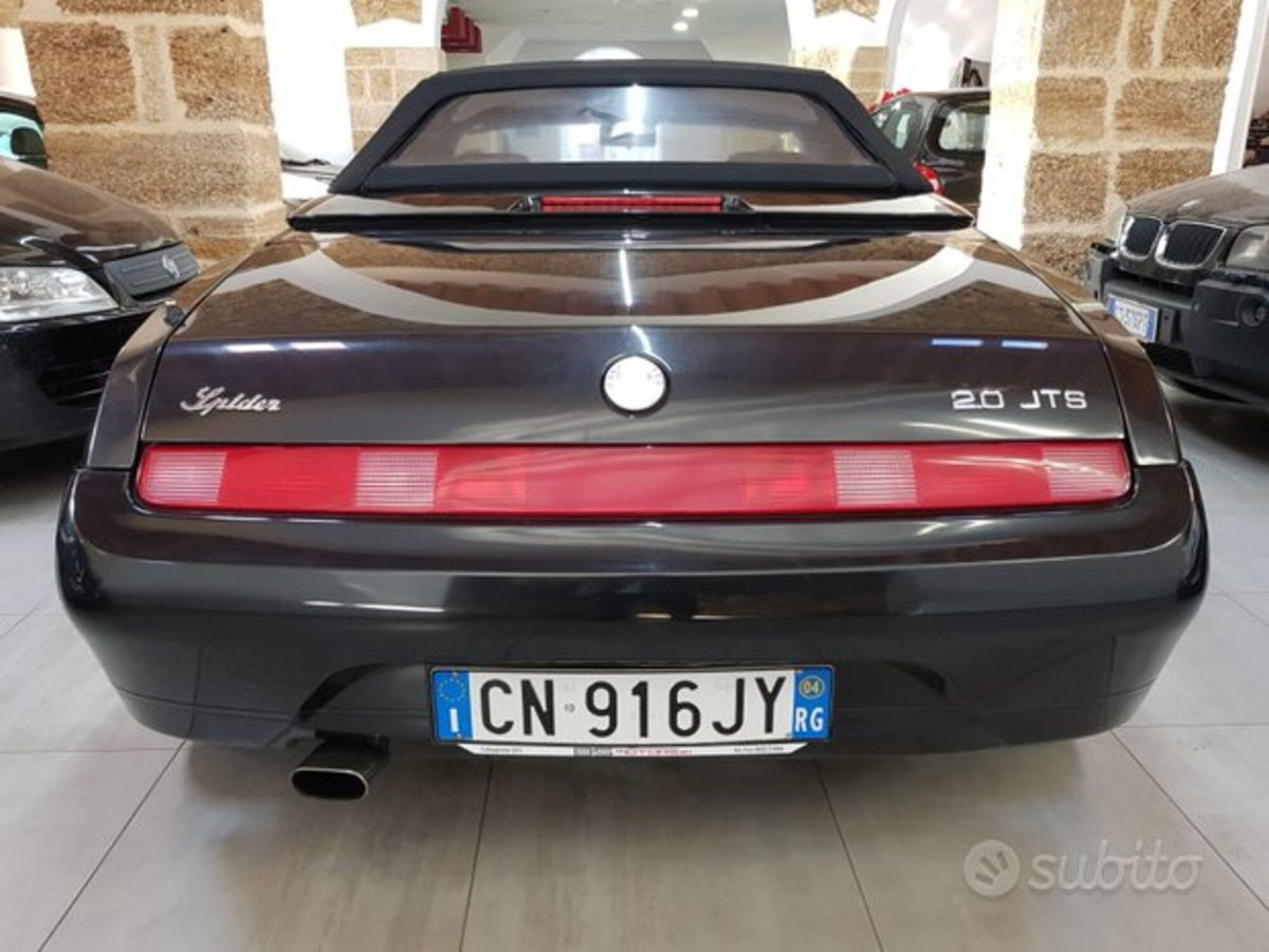 Alfa Romeo Gtv 2.0i JTS 16V cat (10)