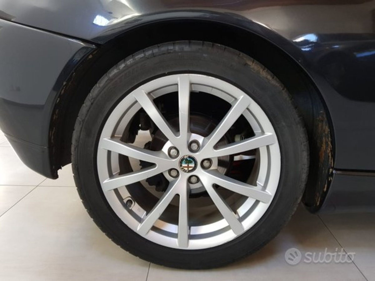 Alfa Romeo Gtv 2.0i JTS 16V cat (18)