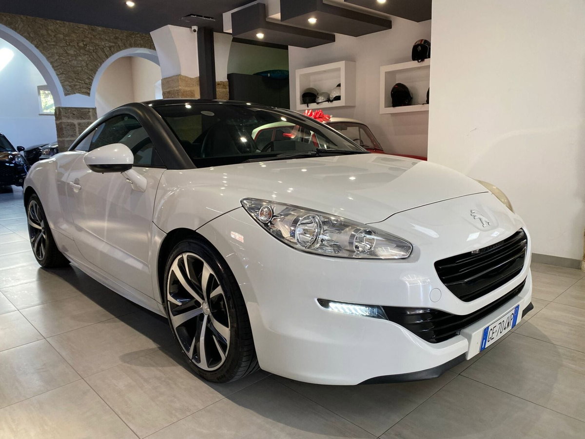 Peugeot RCZ 1.6 THP 200CV (2)