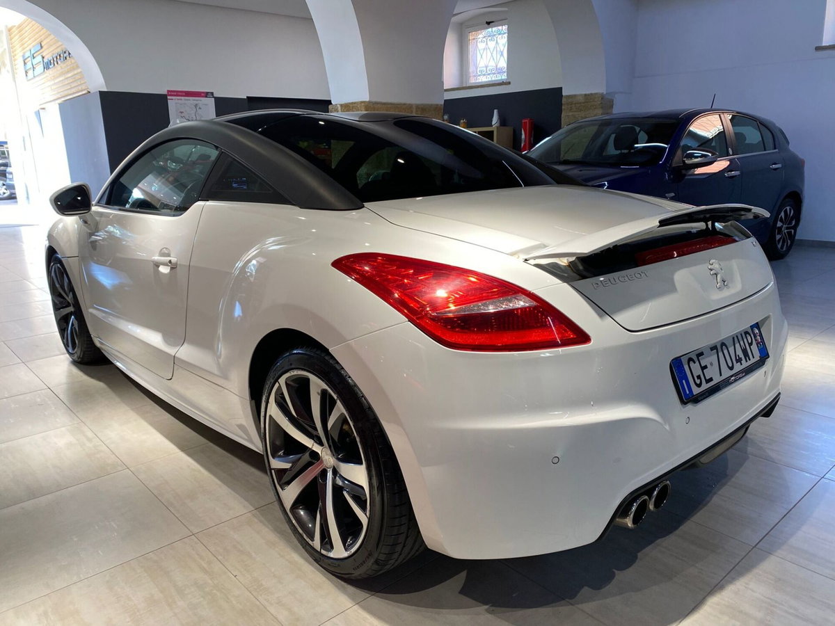 Peugeot RCZ 1.6 THP 200CV (5)