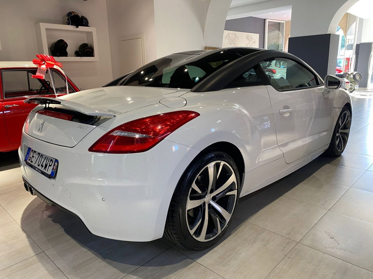 Peugeot RCZ 1.6 THP 200CV (7)