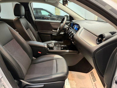 Mercedes-Benz GLA SUV 200 d Business Extra auto (12)