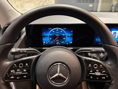 Mercedes-Benz GLA SUV 200 d Business Extra auto (9)