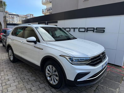 Volkswagen Tiguan 2.0 TDI 150 CV SCR DSG Life usata