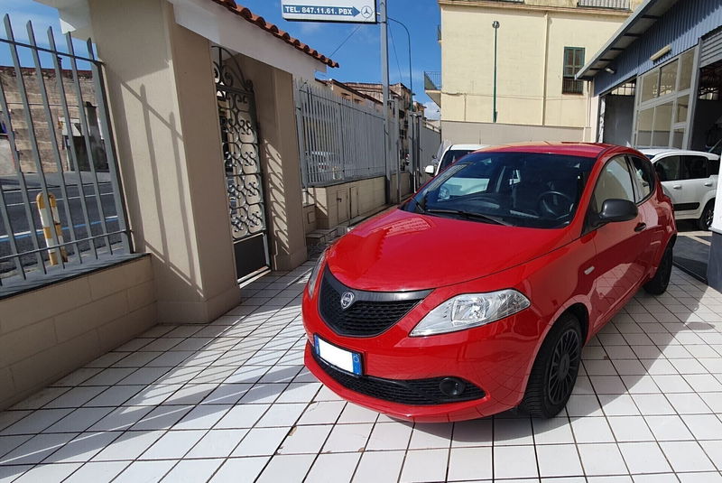 Lancia Ypsilon 1.2 69 CV 5 porte GPL Ecochic Elefantino Blu