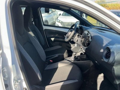 Toyota Aygo X 1.0 VVT-i 72 CV 5p. Undercover S-CVT (10)