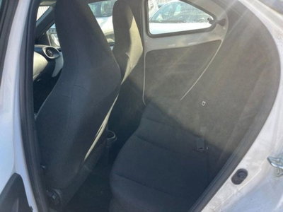 Toyota Aygo X 1.0 VVT-i 72 CV 5p. Undercover S-CVT (12)