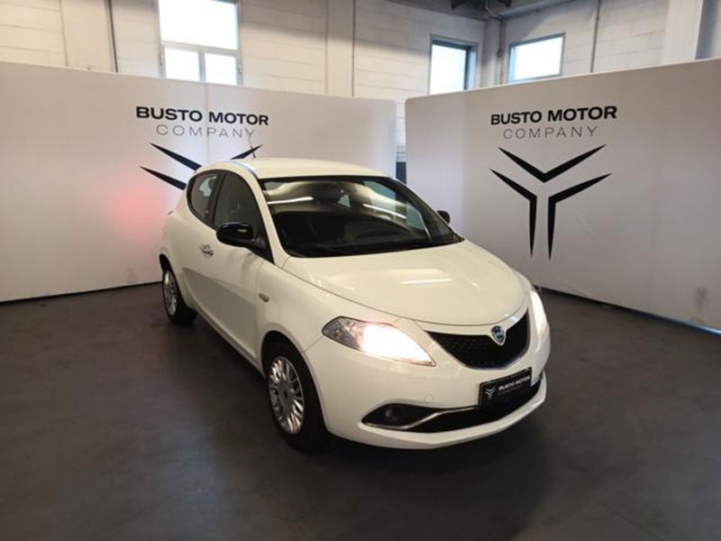 Lancia Ypsilon 1.2 69 CV 5 porte Gold