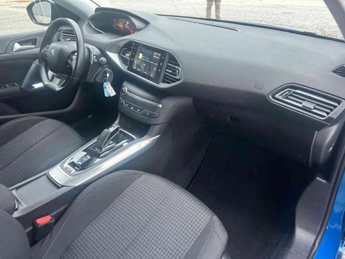 Peugeot 308 SW BlueHDi 130 S&S EAT8 Active Business (12)