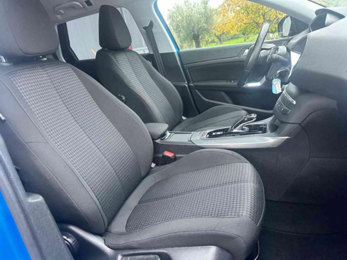 Peugeot 308 SW BlueHDi 130 S&S EAT8 Active Business (13)