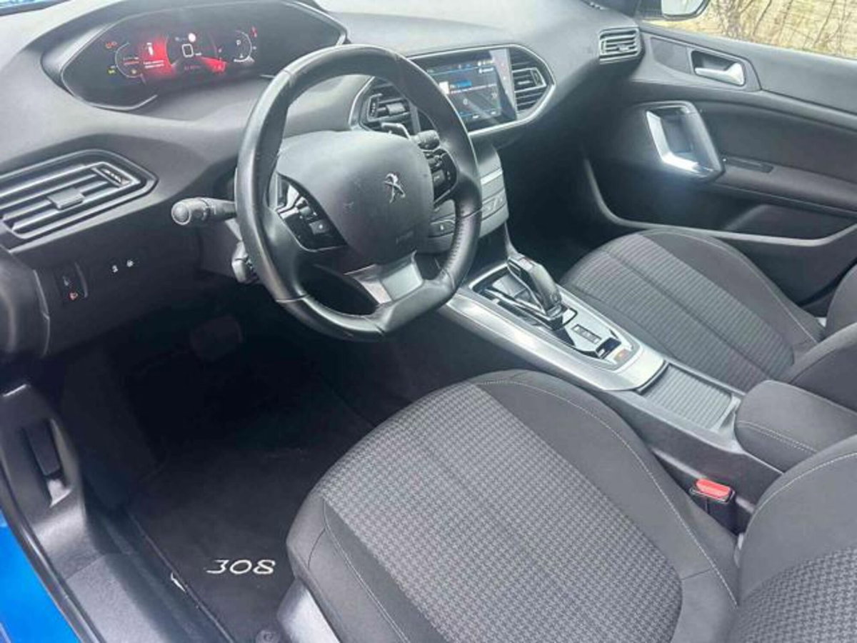Peugeot 308 SW BlueHDi 130 S&S EAT8 Active Business (14)