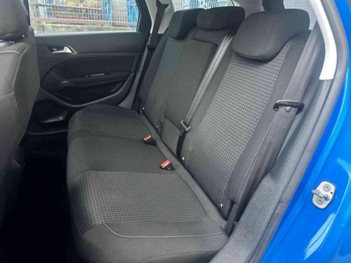 Peugeot 308 SW BlueHDi 130 S&S EAT8 Active Business (15)