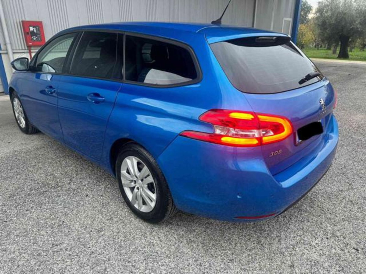 Peugeot 308 SW BlueHDi 130 S&S EAT8 Active Business (6)