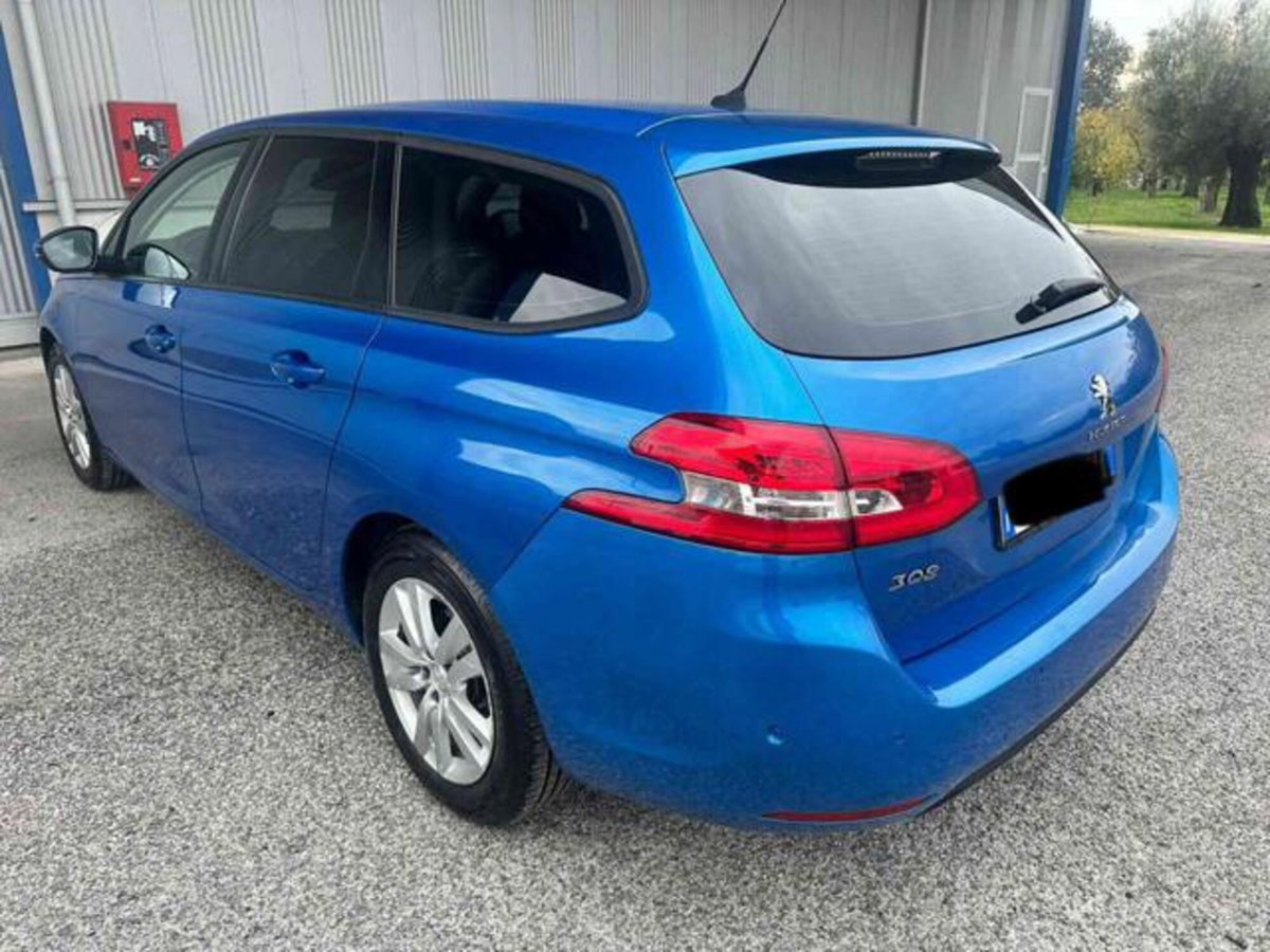 Peugeot 308 SW BlueHDi 130 S&S EAT8 Active Business (8)