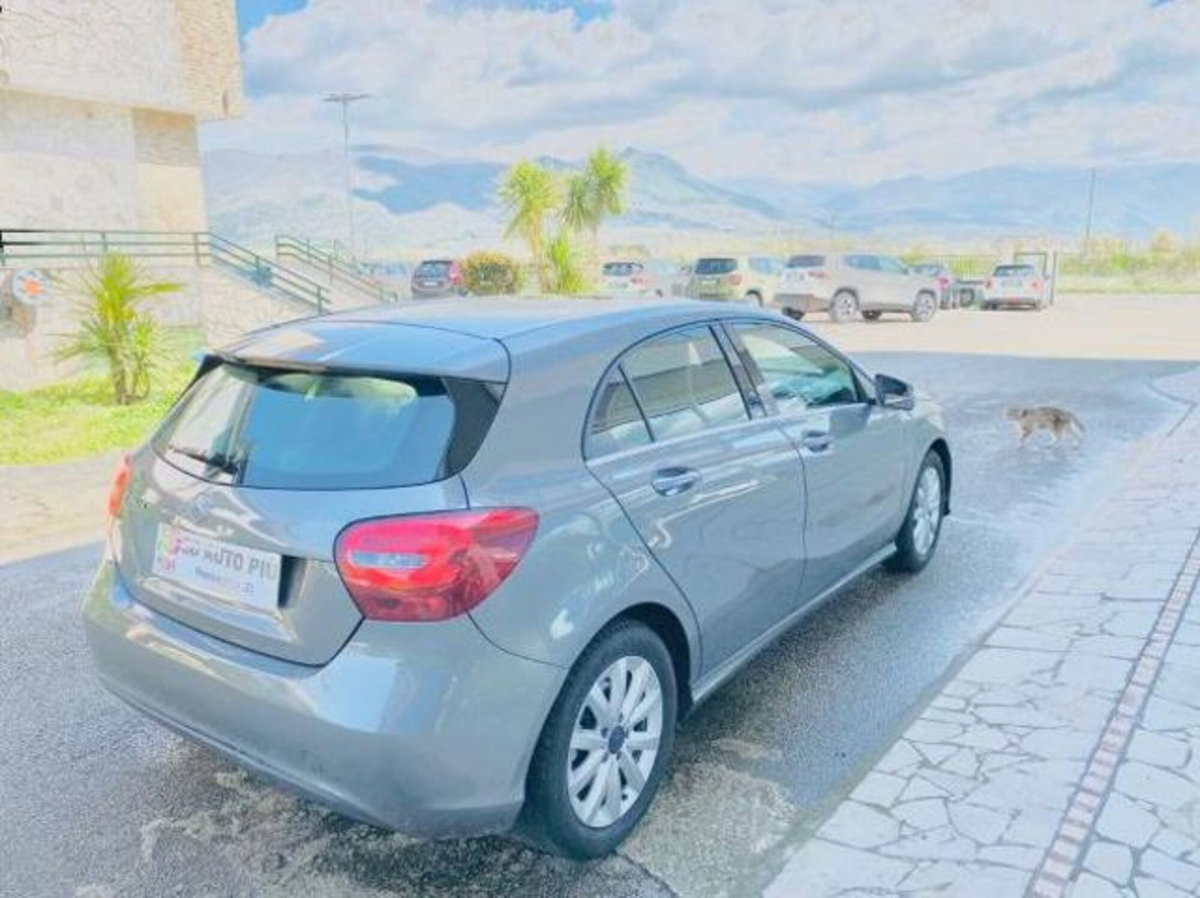 Mercedes-Benz Classe A 160 d Sport (3)