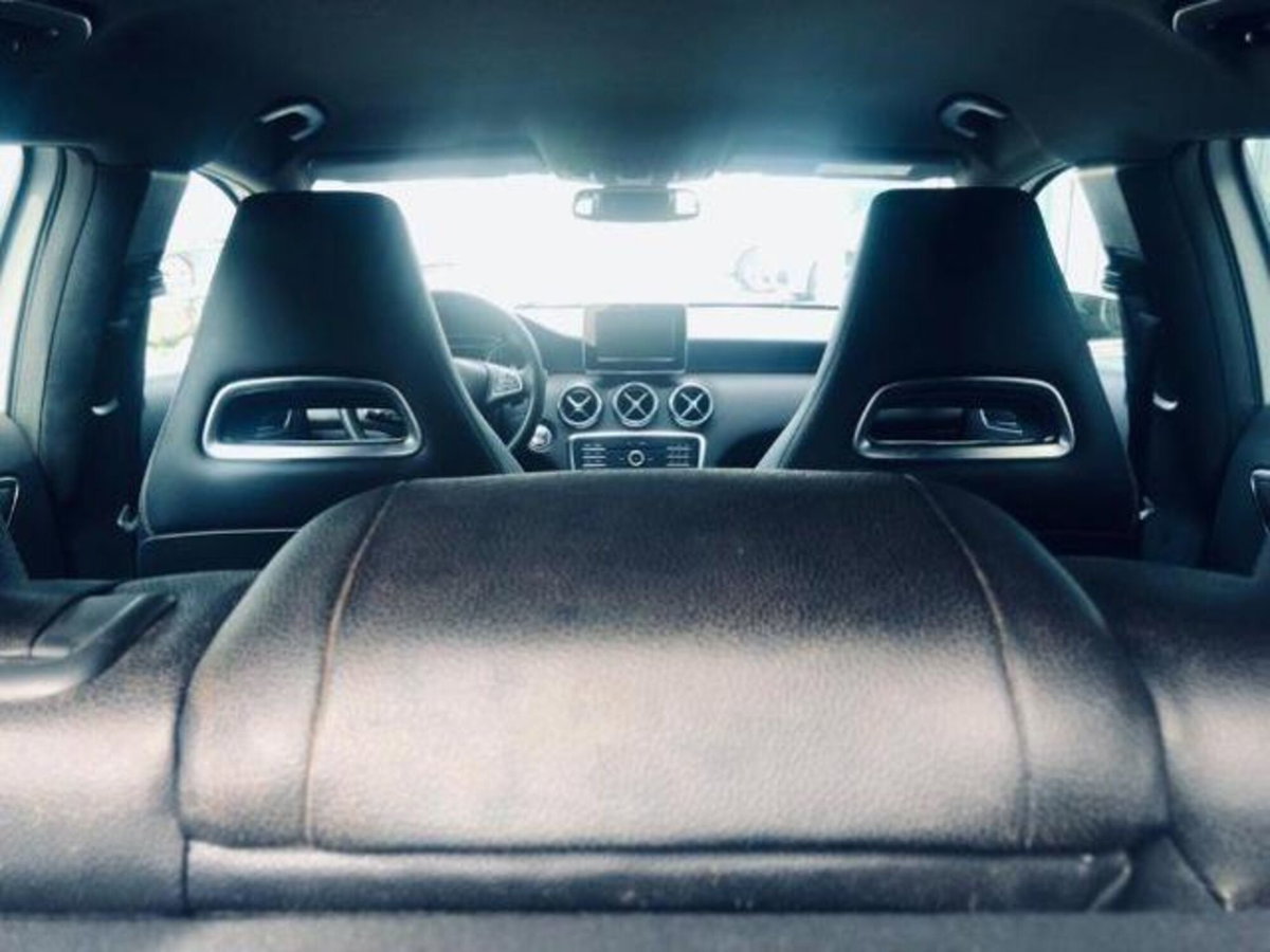 Mercedes-Benz Classe A 160 d Sport (8)