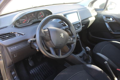 Peugeot 208 75 5 porte Allure (11)