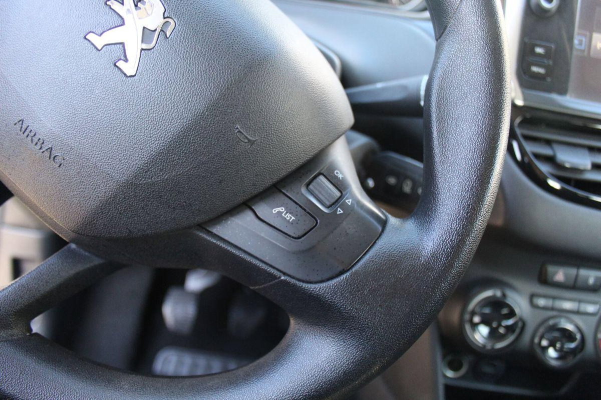 Peugeot 208 75 5 porte Allure (14)