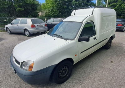 Ford Courier 1.8 diesel cat 3p. usato