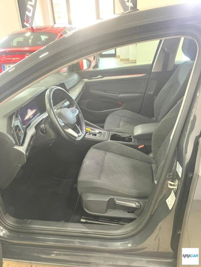 Volkswagen Golf Variant 2.0 TDI SCR DSG Life (10)